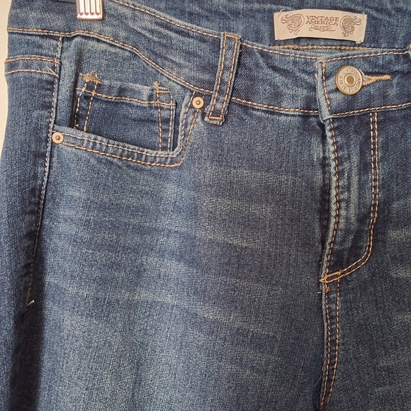 Woman's jeans - Picture 9 of 9